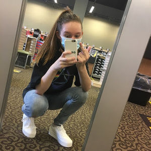 Meet your Posher, Gwen